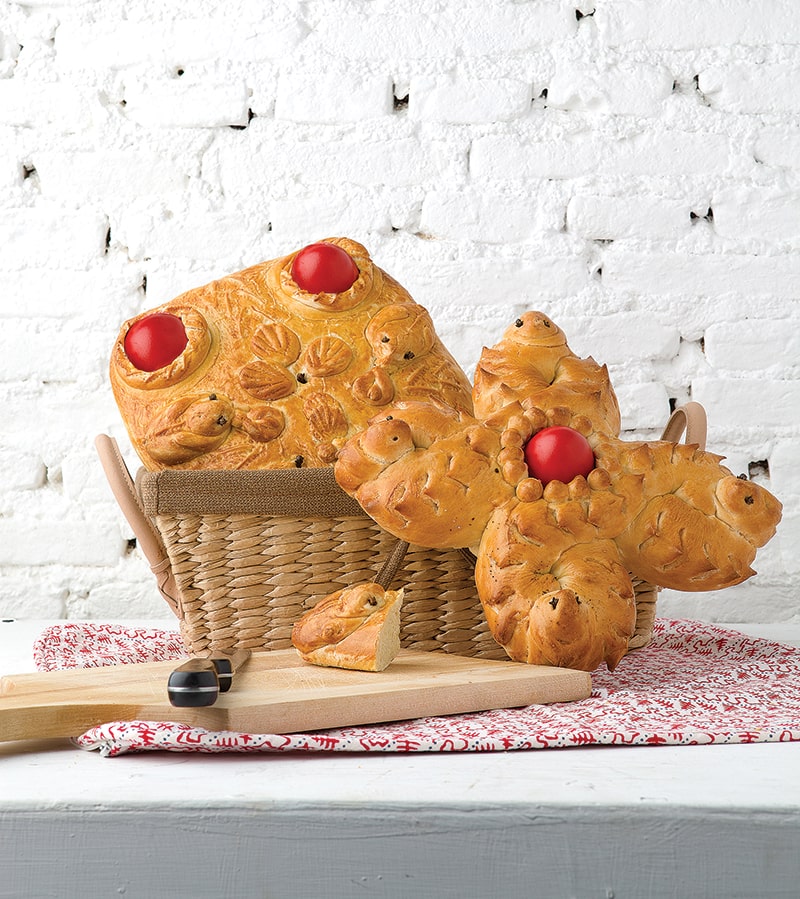 Αρωματικά λαμπρόψωμα με μαστίχα και βούτυρο